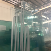 Kaca Dikeraskan E Rendah